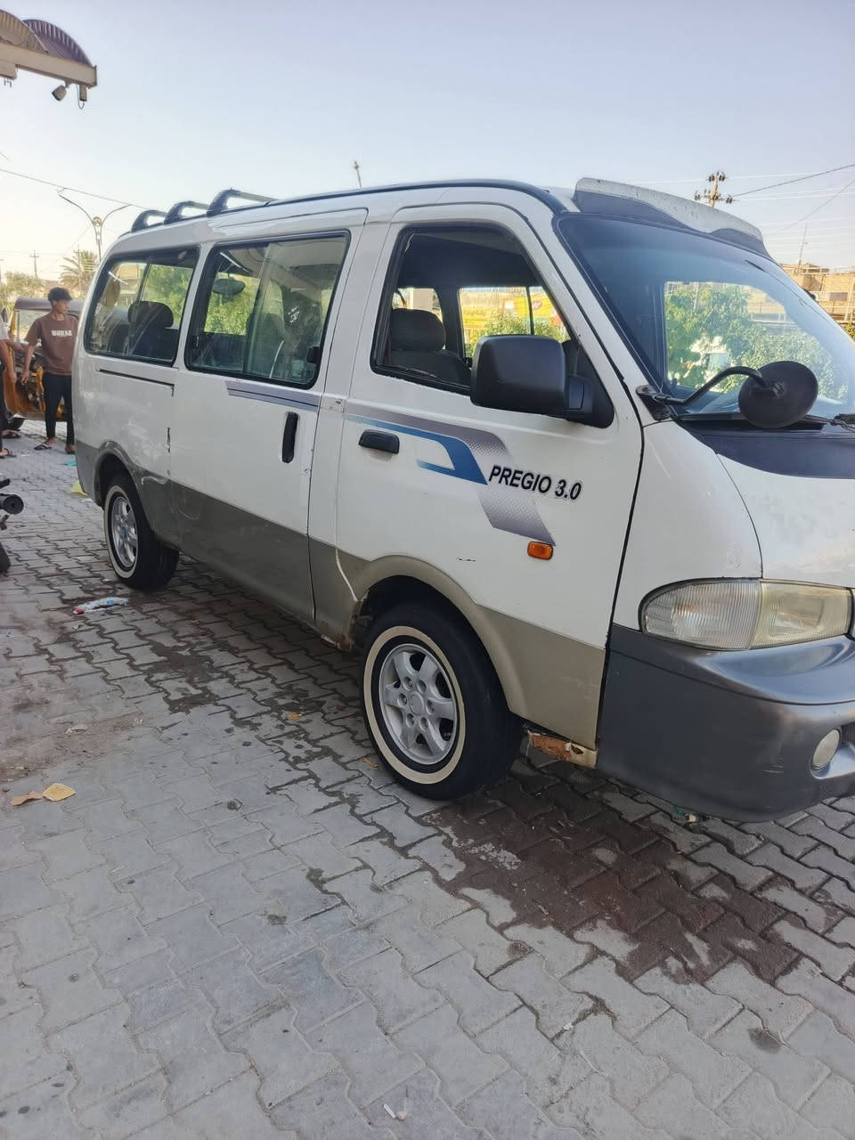 سلام عليكم بريجو للبيع مديل 2003 
كفاله عامه شواصي جدد مكينه جديده 300 سوبر
كير جديد اكسن جديد تخم تاير مكان نجف 
غير متواجد عل فيس الاتصال عل رقم 
***********

