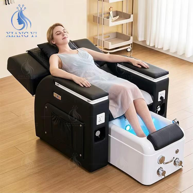 متوفر احدث تجهيزات ومواد الحلاقة الرجالية والنسائية بأسعار منافسة عنوان بغداد شارع الرشيد واتساب ***********

نص مكتوب في الصور:
- CHUQUE