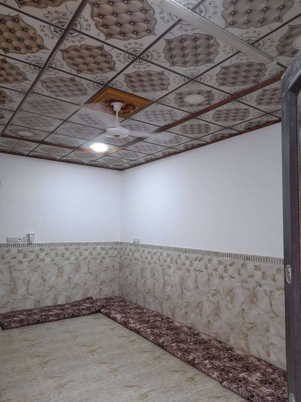 عروض مكتب أبو مهدي لتجارة العقارات
دار للبيع سند زراعي معاملة كاملة كرت بلدية 

٣٠ تموز قرب جامع المغيث 

مساحة الدار ١٦٠  متر الدار ركن 

واجهة ٨ عمق ٢٠

طابق نص 

٤ غرف نوم هول إستقبال مطبخ صحيات 

طابق الاول غرفتين نوم هول إستقبال مطبخ صحيات 

طابق الثاني غرفتين نوم صحيات 

للإستفسار أكثر الإتصال على رقم ***********

عنوان مكتب ٣٠ تموز قرب جامع الصحابة 

نستقبل كافة العروض العقارية
