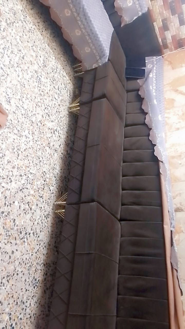 للبيع
