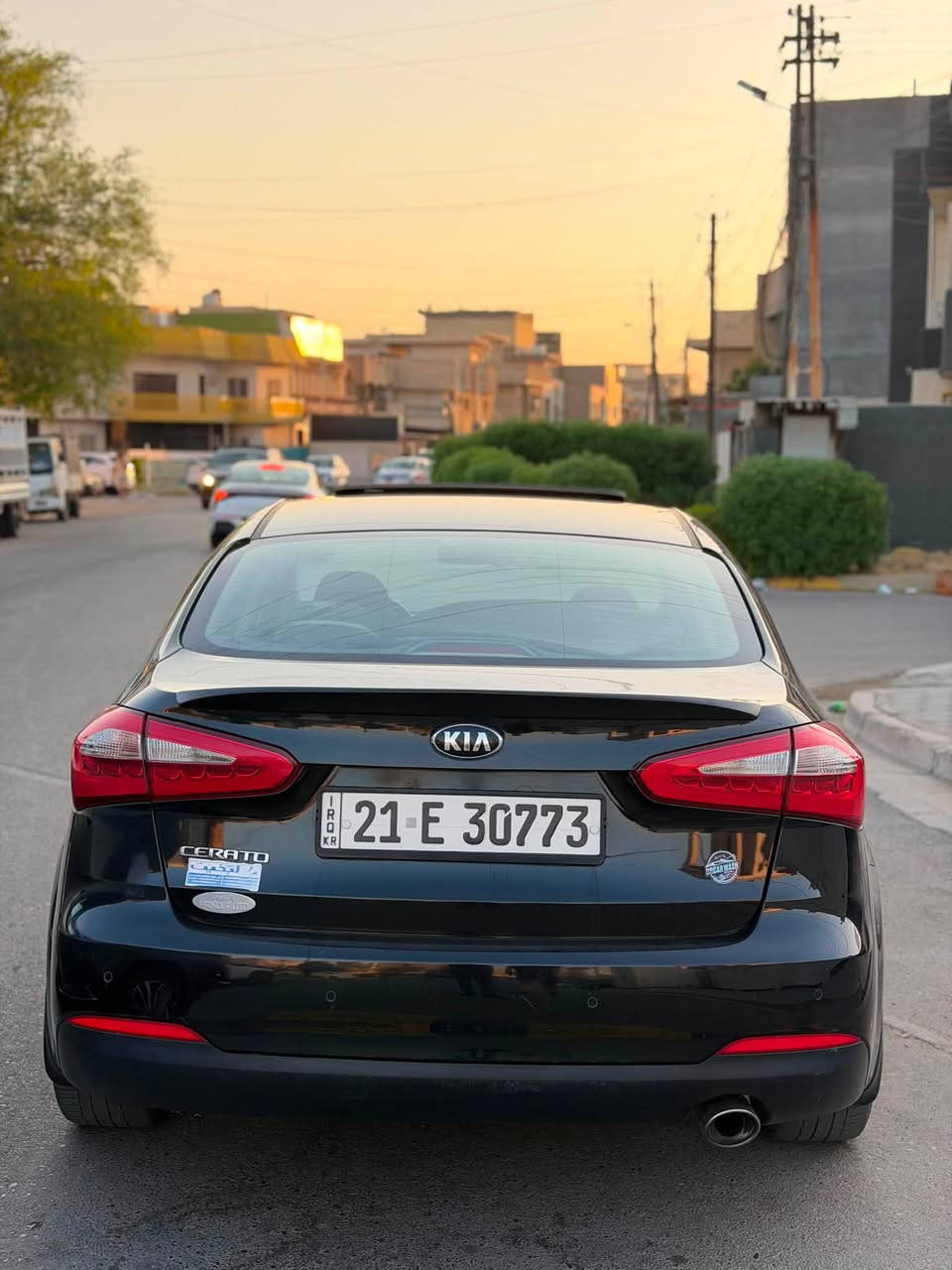 كيا سيراتو  خليجي 2016 للبيع
فول مواصفات عدا البصمة 
ماشية 156,000 km 
صدر جديد + كير ومكينة بلادية كفالة 
ضررها بنيد مبدل ومصبوغ  
وصارت بيها طخه بالدوسة فقط 
سونار موجود بالصور 
السعر 115 وبيها مجال بسيط 
العنوان بغداد حي الجامعة
*********** متوفر واتساب
