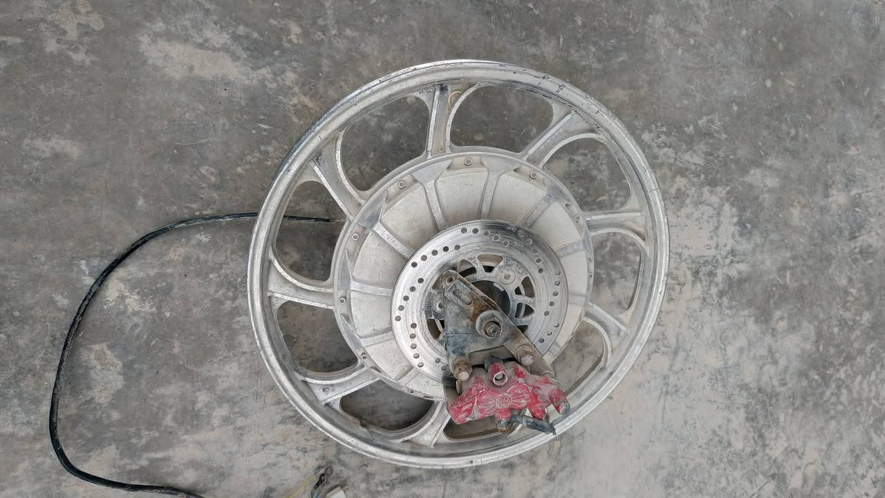 ويل هارلي • خلفي • ١٠٠/١٠٠