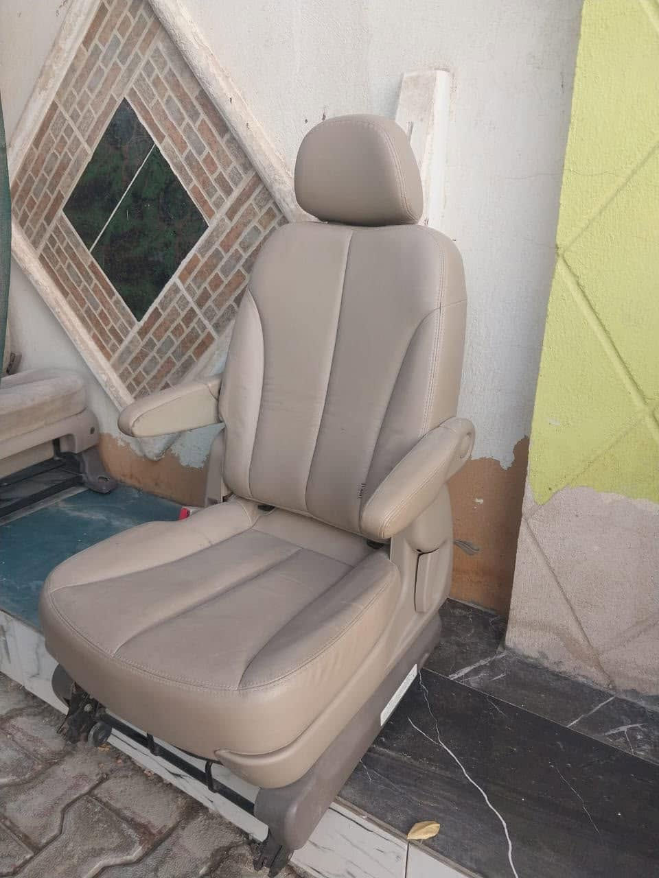 خوذة • للبيع