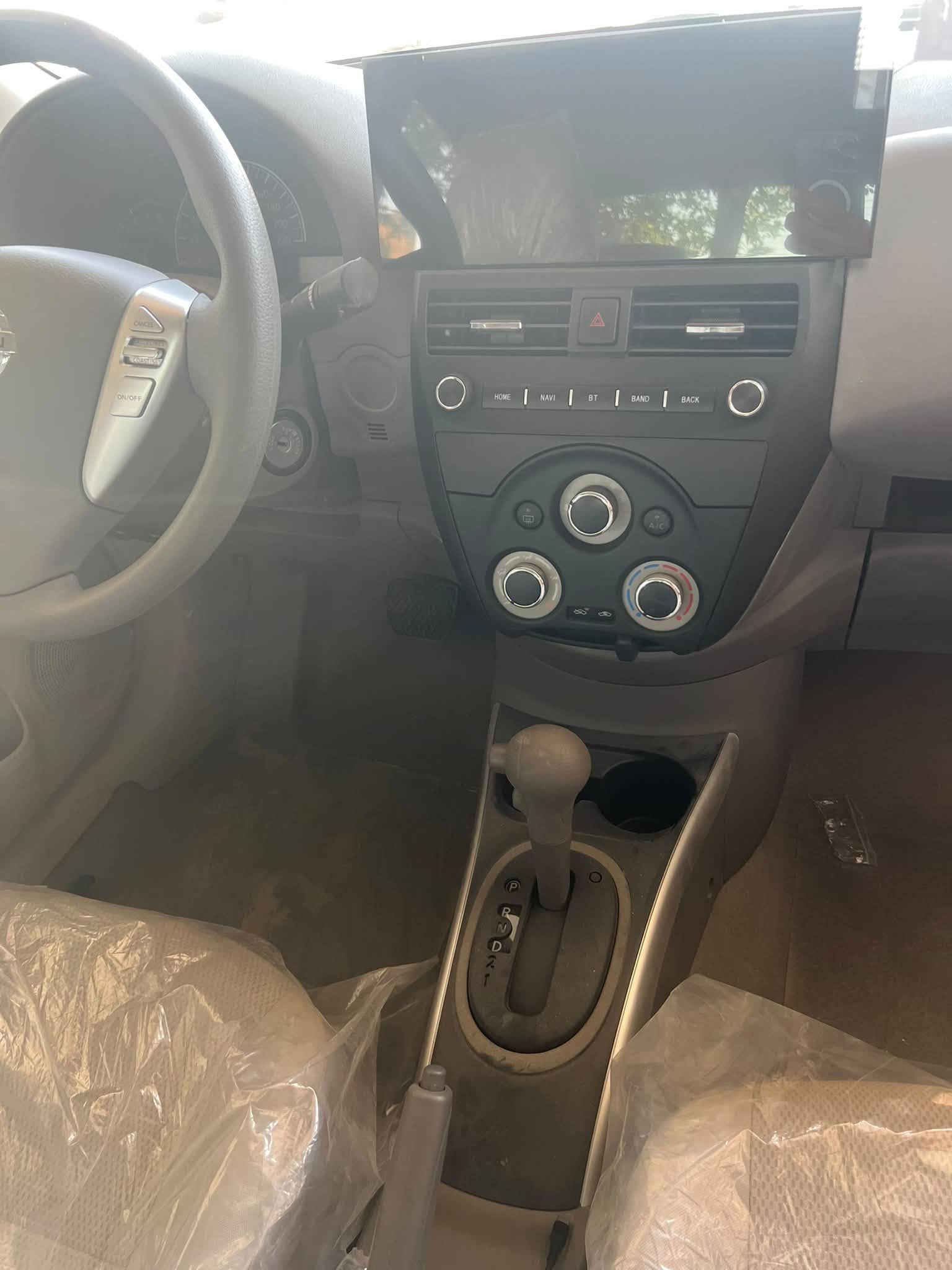 #NISSAN_SUNNY
#نيسان_سني  

الموديل : 2026 
العداد : صفر كيلو متر . (زيرو) 
مرقم اربيل : وكاله او تحويل

 المواصفات فول
موديل 2026
داخل بيجي     
شاشة وكاميرا  
حساس خلفي
4 جام كهرباء   
قطعتين تبريد 
اشاير بالمري
سبايدر ستوب لايت 
بروجكتر
حاكية 
يده  نيكل 
شباك نيكل 
ويل حجم 15
دبل ايرباك 
مانع انزلاق
دبل رون 
تجاوي خلفية متحركة

يشمل اللوحات المروريه اربيل جميع السيارات مسجلة بإسم شركتنا في اربيل 
شرط الوكاله او التحويل حسب رغبه المشتري 

#معرض_الفرقان_لتجارة_السيارات_الحديثه..
🚦 العنوان #كربلاء_المقدسة معارض الحي الصناعي شارع كربلاء نجف خدمي الصناعي
💵علماً معرضنا يعمل بنضام الكاش فقط💵

#معرض_الفرقان_لتجارة_السيارات

للأستفسار عن الأسعار  والتفاصيل اكثر الاتصال على الارقام التاليه يتوفر واتساب او مراسله الصفحه على الخاص ⬇️📱📍
كرار المسعودي 
***********
***********
***********
