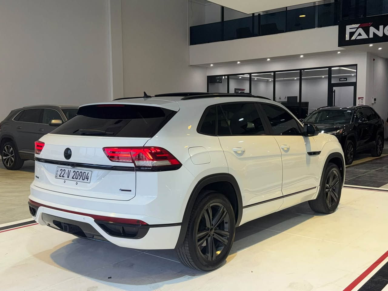 Volkswagen Atlas SE-TECHNOLOGY Full model 2023 بدون صبغ 31000 مايل                                                             ***********.                                                                     ***********.                                                                      ***********
