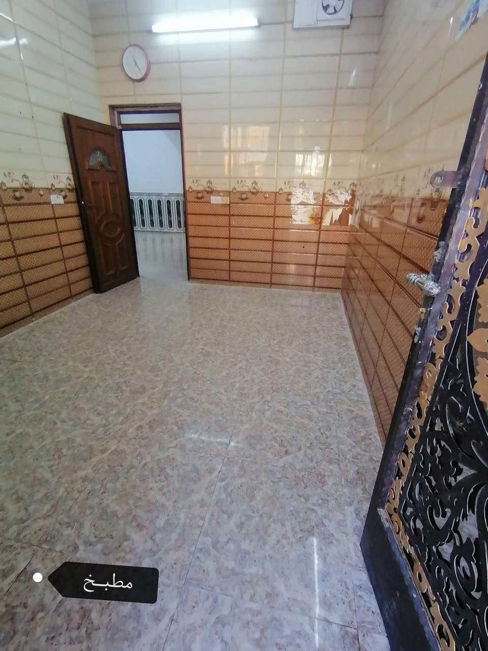 🏡دار للبيع بموقع ممتاز –القادسيه شارع الدفاع المدني  قريب ع شارع ٦٠ شوارع كلها مبلطه
📍 الموقع: القادسيه شارع الدفاع المدني مقابيل تنزيلات الباشا

📐 المساحة:150 م² (7.5× 20 م)

🏢 البناء:٢ طابق 

مواصفات الدار:

🔹4 غرف نوم

🔹 صالة ضيوف

🔹 صالة عائلية

🔹 مطبخ 

🔹3 دورات مياه

 وبسعر مناسب جداً فقط 

١١٧ مليون ومجال بسيط

الدار جاهز للسكن 

للاستفسار بـصاحب الدار

📞 رقم التواصل:***********
