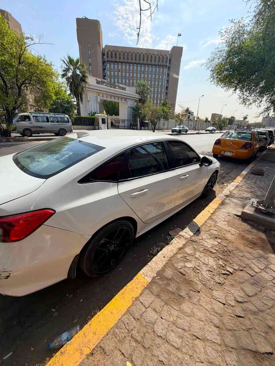 مكلف بالنشر 
السلام عليكم 
هوندا سيفيك 2024 تنفس طبيعي
السيارة جاهزة من كلشي بدون رقم بيهة تلحيضات بسيطة السيارة ما ماشية هواي بعدها زيرو 
السعر 120$
 للستفسار  ‭***********‬
