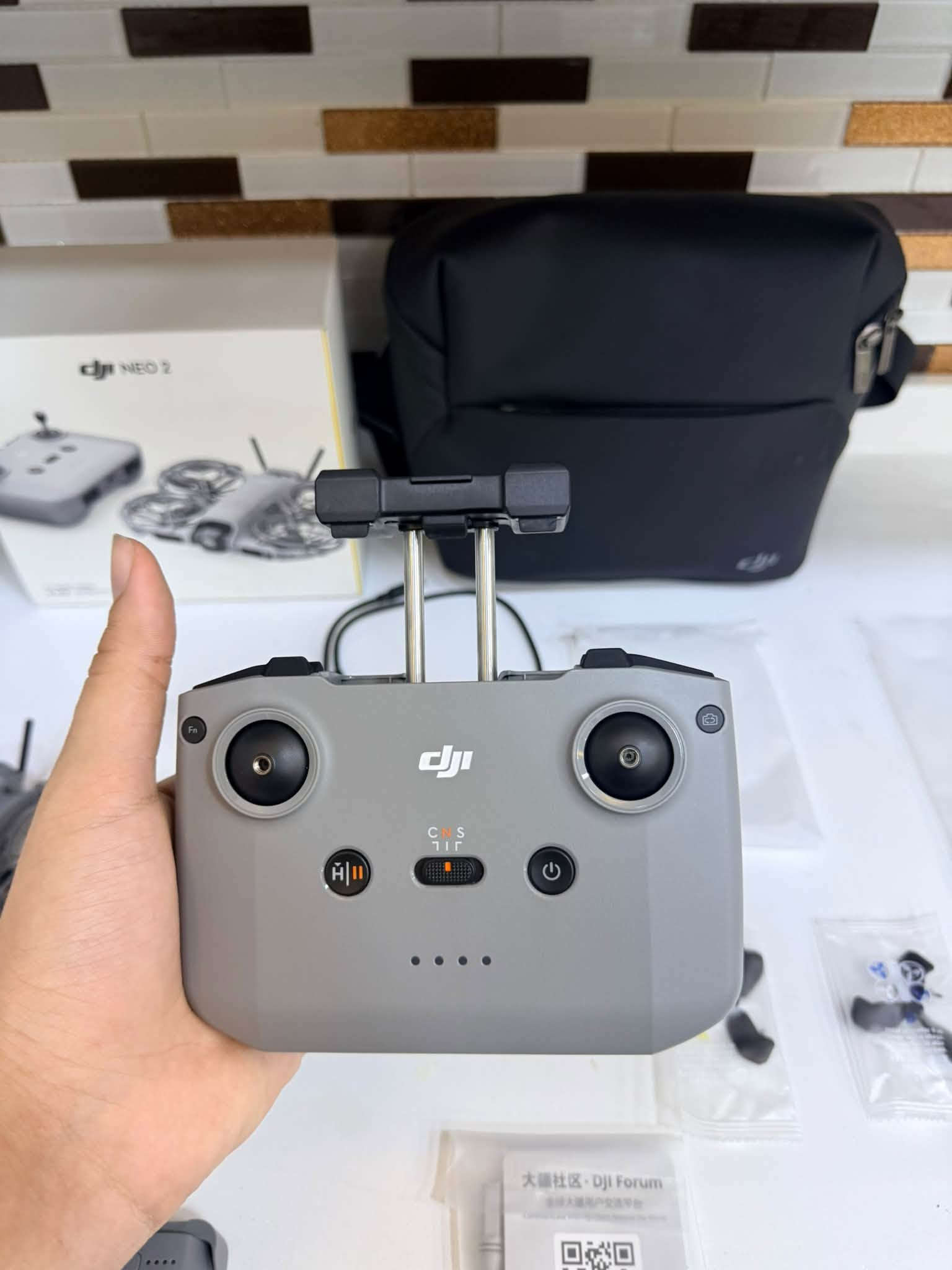 درۆنی (dji neo 2) کەپس تەنها تێست کراوە هەموو پارچەکانی لەگەڵدایە + جانتای ئۆڕجیناڵ (dji) (٩٠٠،٠٠٠) نۆسەد هەزار کێ ویستی نامە بنێرێت(***********)
