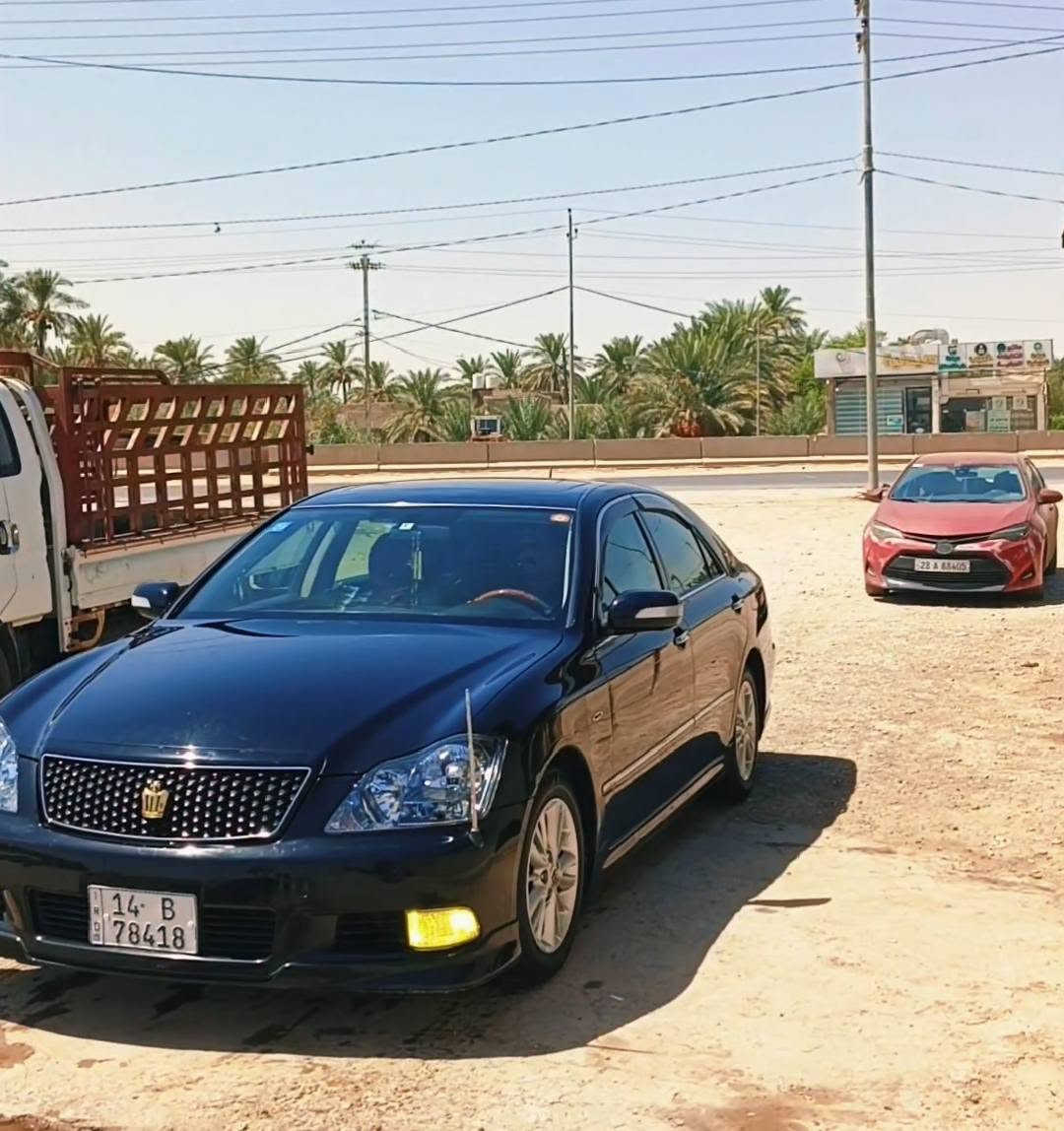 السلام عليكم شاهينه 2006شاصي 80كير الكبير رقم بصره ثاني يوم مداور  كفاله عامه مراوس ب شاهينه كصه قماره أو ملكه نكليزي اريد فرق محتاج فلوس ***********
