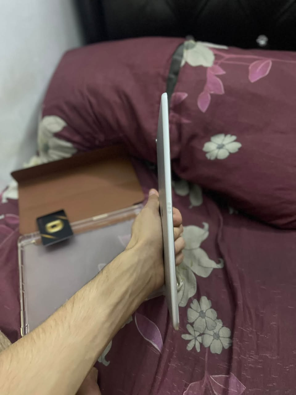سلام عليكم ايباد برو نضيف كلش ولا طاب صيانه ذاكرة 256: بطارية كلش زينه ويشتغل ٦٠او ٩٠فريم بل بوبجي كلش نضيف البيع  او مراوس بايباد هم :
السعر 375$🔥
الرقم التواصل ***********
