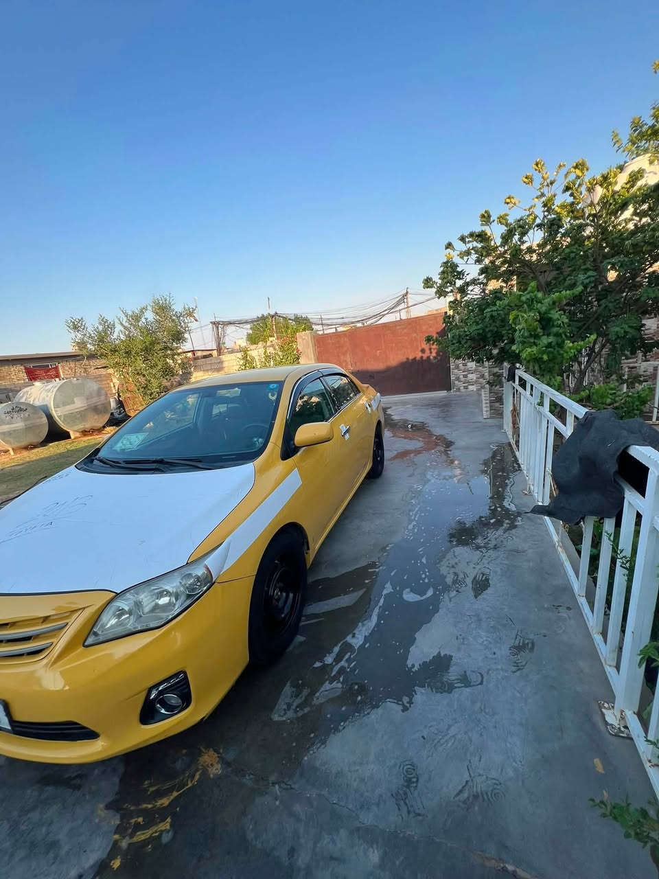 السلام عليكم كورلا ١٣ وارد امريكي سياره كلين سابقا صار حادث بيها تبديل قبط جنطه فقط بدون دواخل سياره منضومه تبريد جديده صار سبوع من شادها صدرها جديد رقم بغداد بسمي تحويل ثاني يوم مكان سياره بغداد تقاطع النهروان ***********
