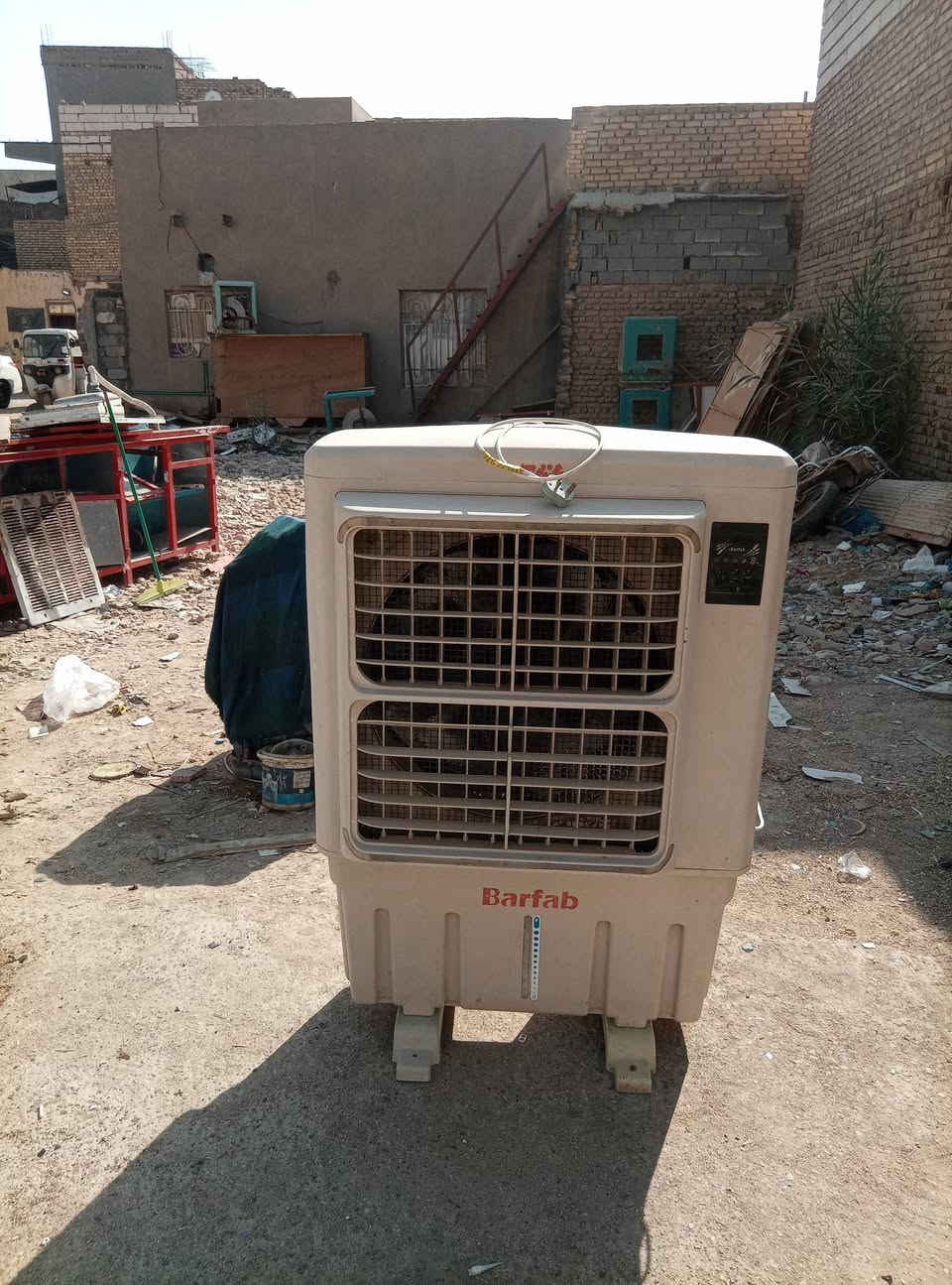 مبردات للبيع كامله ع اخر حبايه نضيفات جدا . واتر بم ماطور  سرعتين يشتغل مولده قايش سداده كامله . مكان القاسم شارع البريد ***********
