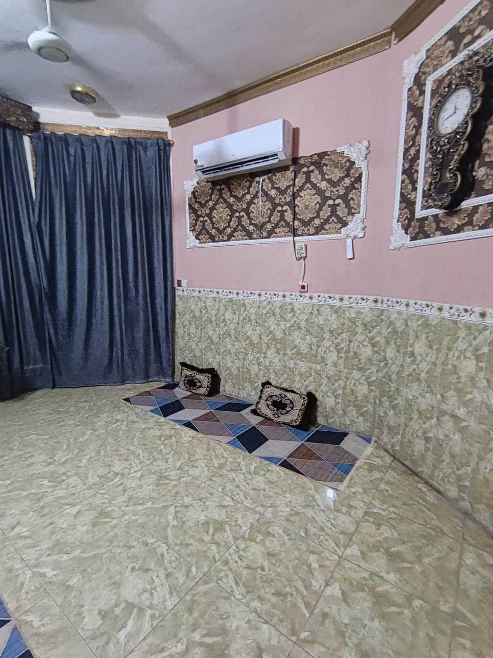 مشتمل طابقين • غرفتين • زين القوس