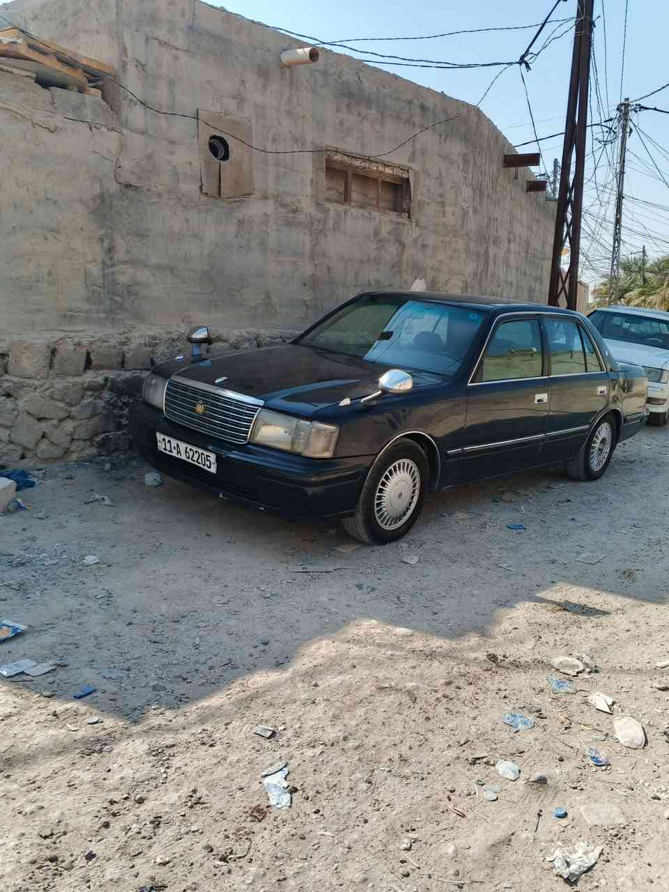 سلام عليكم للبيع سيارة راس ثور كفالة مديل 96 مكينه 3000كيرجديد مكان النجف ابو صخير***********

