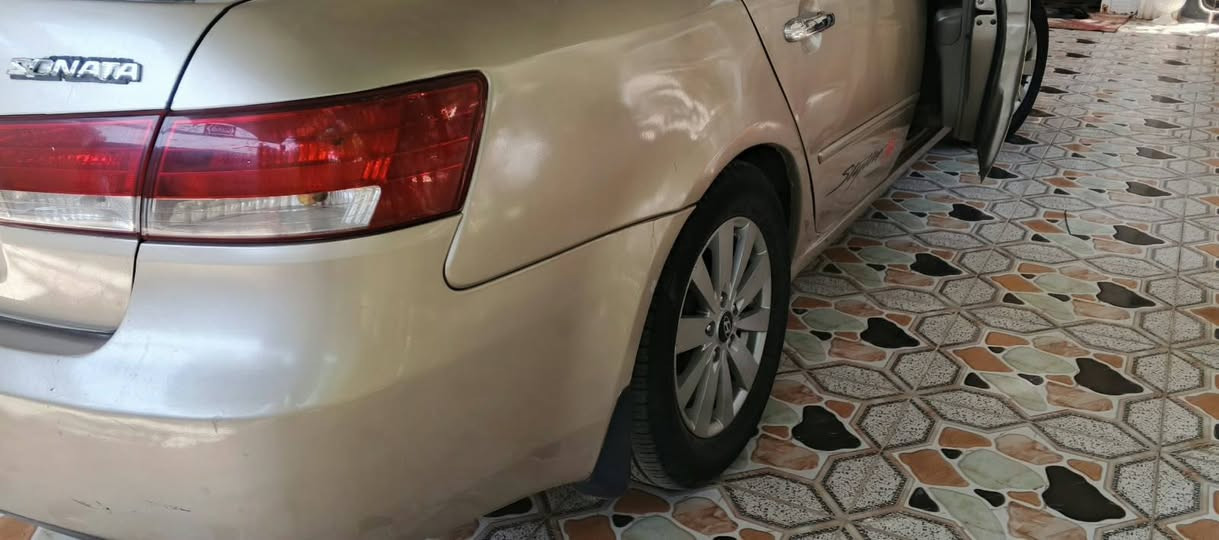 سياره سوناتا موديل 2006 مصبوغه احزام تددفه تبرير تخم تاير بأسمي سياره رقم بغداد انكليزي السعر 65للبيع أو مراوس سياره عاليه حسب القناعه إذ اكو بيم باخره اراوس رقم *********** محرك ستة سلندر مكانها ديالي الخالص
