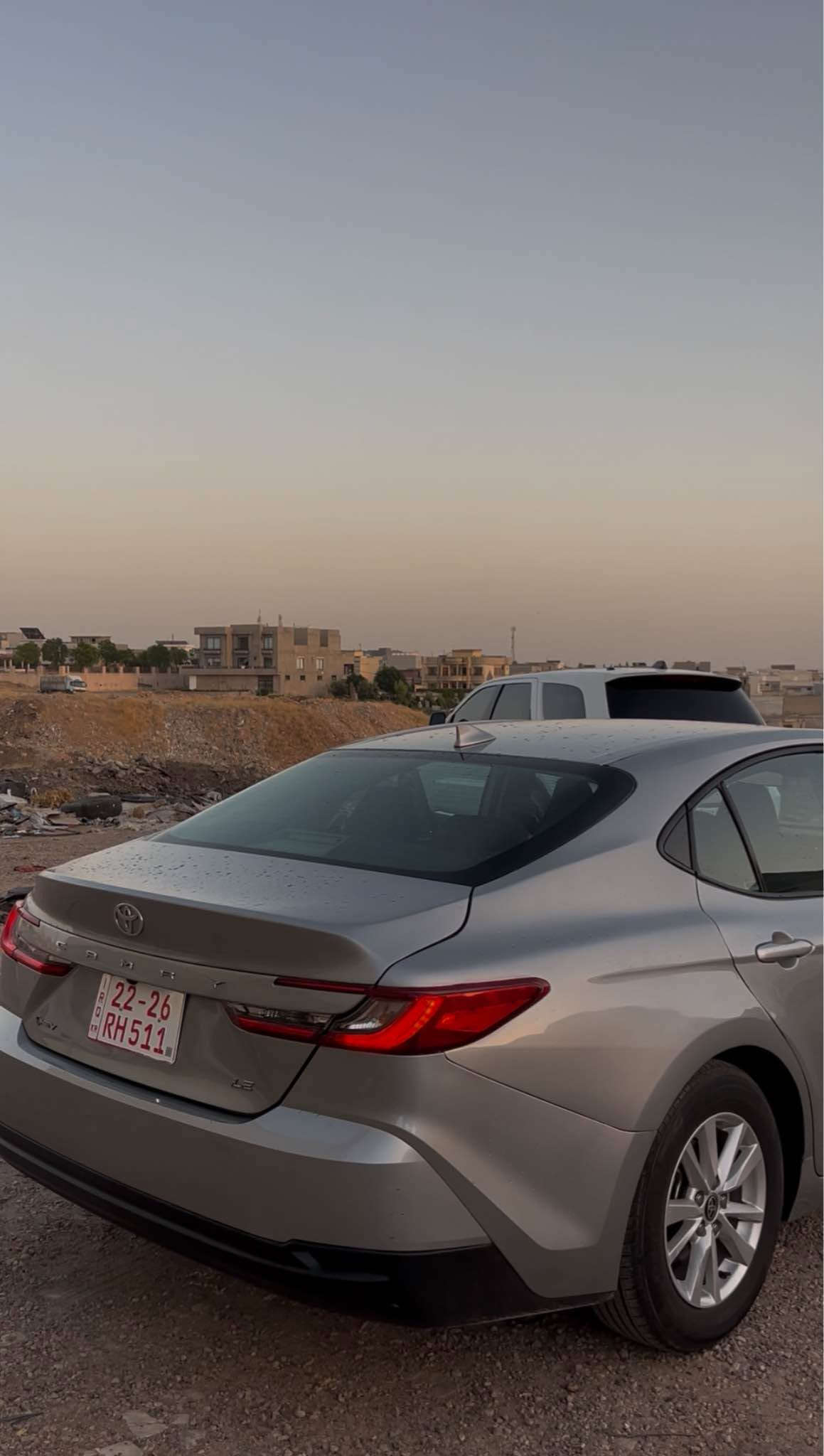 TOYOTA CAMRY 2025 LE HEV 
تيوتا كامري ٢٠٢٥ ل ي هايبرد 
سعر بلاش 180$ ورقه و بها مجال قليل 
مواصفات  LE HEV 
بصمه 
شاشه كبير 
رادار 
موايه اشره 
بريك بصمه 
ويل كب كروم 
لايد LED زينو 
نضام قياده 
تحكم ستيرن 
تحديد سرعه 
و بعد مواصفات هوايه 
ضرر: جملغ كلير امريكي و بابين و جملغ خلفي و قباغ جنطه صبغ بدون دواخل بدون ارباك بجم كبص سياره رقم كاتي شرط ترقم شمالي يوجد معقب ارخص سعر 
مكان سياره عقره 
رقم موبايل ☎️*********** 
واتساب ⬅️ *********** اكر, نينوى
