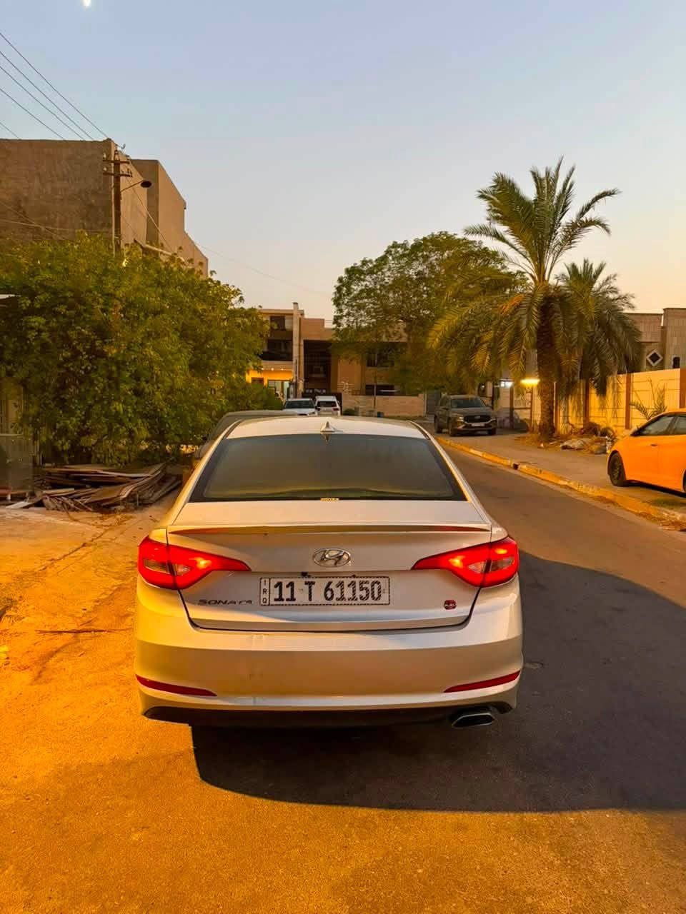 السلام عليكم
سوناتا 2015 وارد امريكي محرك 2400 GDI مبدل جديد اويل بم المسعودي ومبرمج بنزين عادي مواصفات نص فول مود درايف ومثبت سرعه وشاشه كاربلي صدر امامي خلفي جديد باتري جديد تخم تاير جديد يوكوماها ياباني حتى السبير تبريد ثلج وثلاجه بالجكمجه حادثها جاملغ خلفي وبابتين مبدل نفس اللون دواخل موضح بالصور بجم كبس لايتات لد زنون عالي ناصي سعر ٩٨ بيع او مراوس باقل ***********
