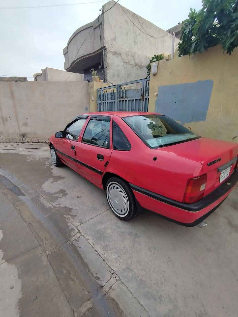 السلام عليكم اوبل فكتره للبيع حجم 16موديل 1990محرك قبخ اسود بدايت تنفيص صبغ حزام جماليه بلا ظرر سعر 40بيها مجال*********** باقي التفاصيل انتصل
