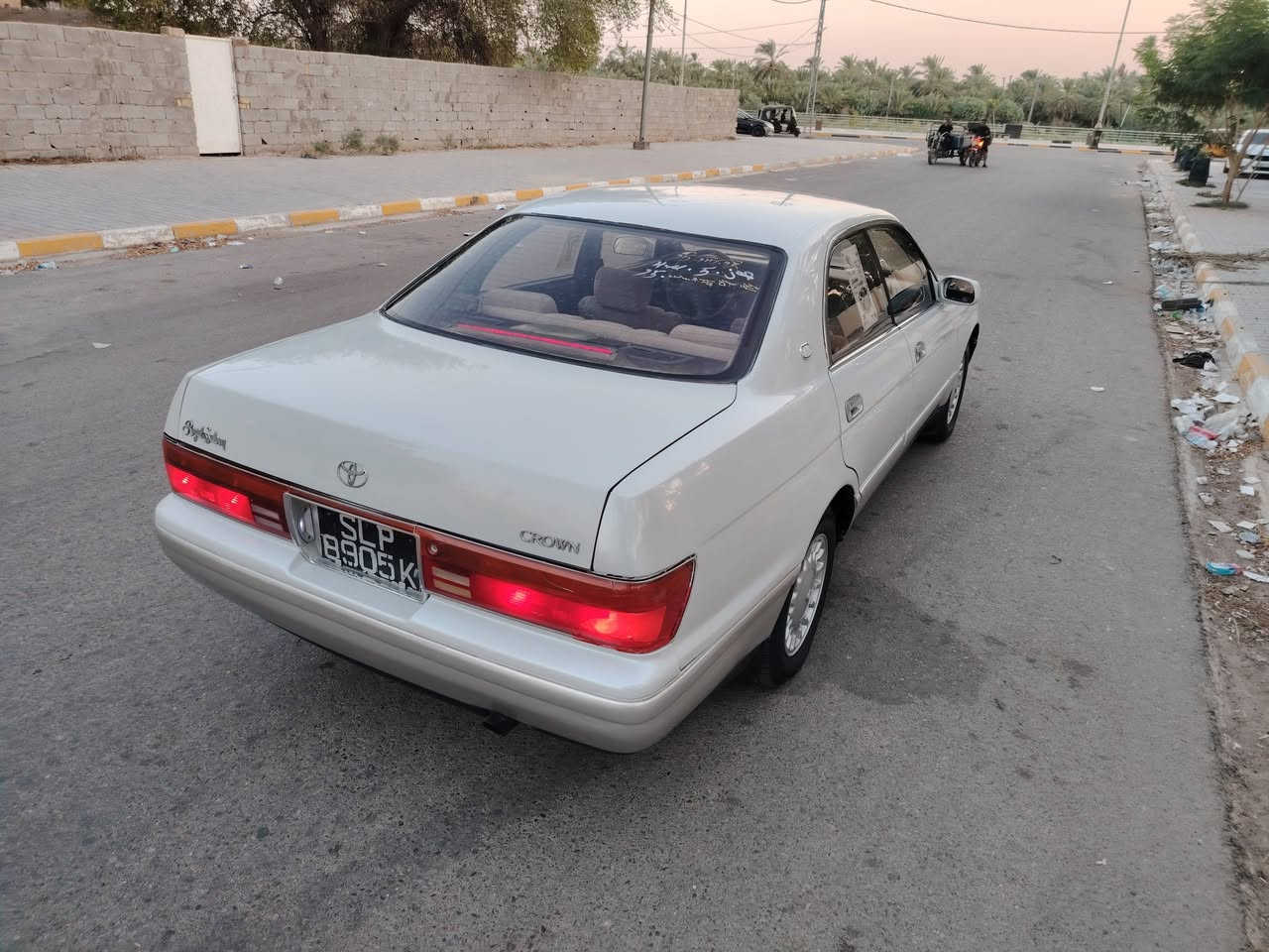 السلام عليكم شباب بطه كراون موديل 94 رقم نجف نكليزي سنويه لل ٢٨ مشروع وطني تحويل بكل المحافظات كهربائيات كلها شغاله تبريد شغال ثلج شاشه تاب مضخم صوت مكفوله من كص ونقل جثه وضربه حداديه تخم تاير مكفولات كير مكينه ثنين ونص سعر ٥٧ وبيها مجال بسيط حكك الجيه مكان السياره واسط ***********
