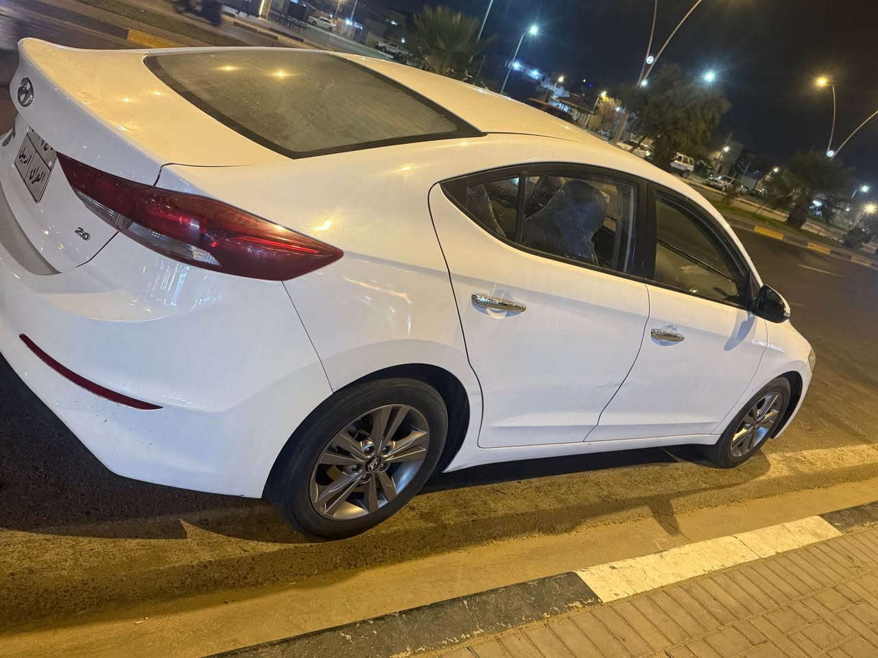 النترا 2018 خليجي كفاله 
ضربه صبغ تبديل
سياره فول مواصفات

فتحة 

ثلاثه انظمه قياده 
محرك 2000 
كير محرك شرط ما مفتوح 
ماشيه 114
رقم اربيل سنويه منتهيه 
باسم شركة 
تريد تحويل او وكاله

سعرها 137 بيها مجال للشراي 
*********** الزبير, البصرة
