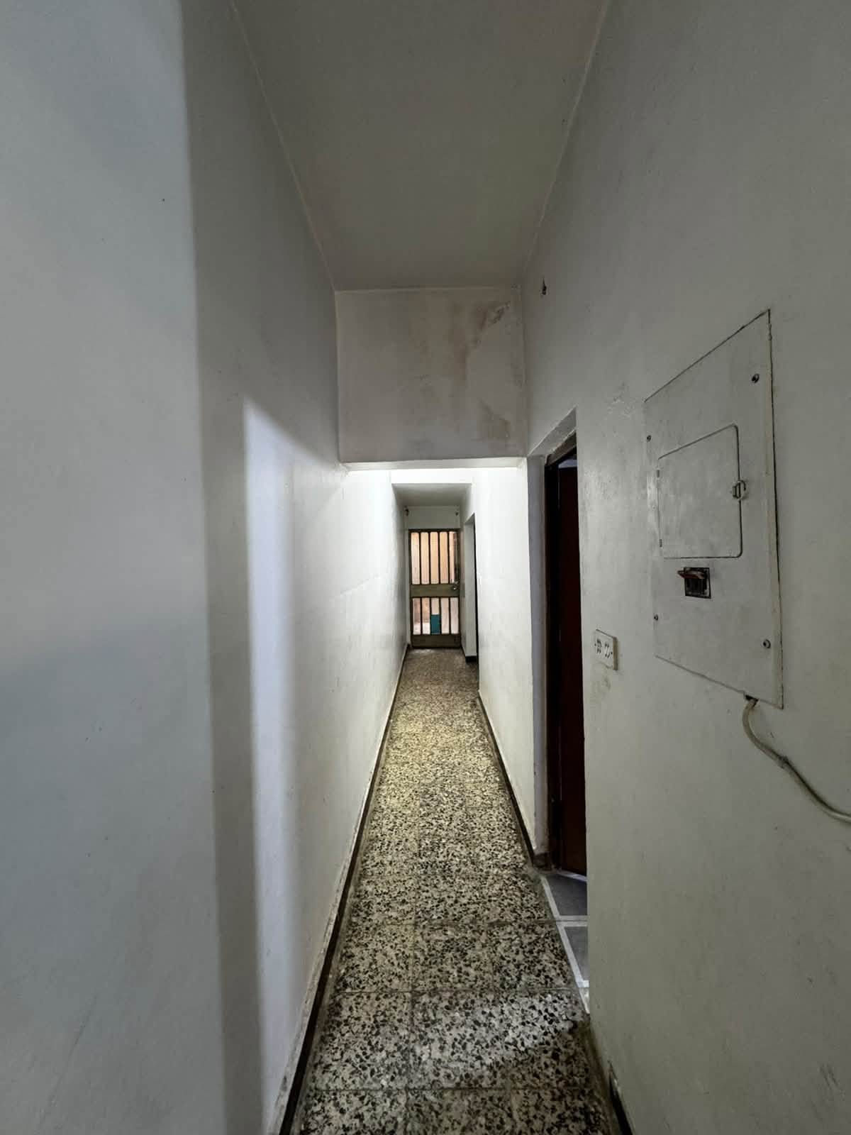 🏡 عقارات | بيع • شراء • إيجار
 
مكتب افق الاعمار الهندسي 
رقم الهاتف ***********

مشتمل ارضي 

غرفتين نوم وصاله ومطبخ وصيحيات عدد2 وكراج 
معزول عزل تام 
وياه خط سحب مولد  5امبير من ضمن العقار 
بدل يجار  مليون 

الموقع شارع الكويتي 
 

🏠 بيوت وشقق
🏢 محلات ومكاتب
🌳 أراضي ومزارع
🔑 إيجار يومي • شهري • سنوي
💰 بيع وشراء العقارات

📩 للاستفسار أو عرض عقارك للإيجار والبيع، راسلنا على الخاص

📍 بغداد سيديه شارع قطر الندى مقابل ضي بغداد 

عقارك المثالي… أقرب مما تتوقع. 🤍

رقم الهاتف ***********
