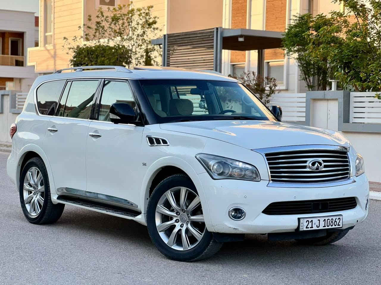 � للبيع INFINITI QX80 2014 خليجي – فل مواصفات 🔥
سيارة نظيفة جداً ومحافظ عليها، فخامة وهيبة وقوة V8، وتستحق المشاهدة على الطبيعة 👑

• محرك V8 سعة 5.6L
• دفع رباعي 4WD
• 7 مقاعد
• كاميرات 360°
• كاميرا خلفية
• رادار أمامي
•تشغيل عن بعد
• مثبت سرعة
• حساسات أمامية
• حساسات خلفية
• فتحة سقف كهربائية
• مقاعد جلد فاخر
• مقاعد أمامية كهربائية
• تبريد المقاعد الأمامية
• ذاكرة للمقاعد
• مقود كهربائي
• تحكم من المقود
• دخول ذكي
• تشغيل بصمة وزر Start/Stop
• شاشة وسطية
• نظام ملاحة
• Bluetooth
• نظام صوت فاخر
• شاشتان خلفيتان بمساند الرأس
• شاشة سقفية
• تكييف أمامي أوتوماتيك
• تكييف خلفي مستقل
• صف ثالث كهربائي
• باب خلفي كهربائي
• نظام AFS للإضاءة المتحركة
• كشافات ضباب
• مرايا كهربائية
• إشارات بالمرايا
• جنوط ألمنيوم
• عتبات جانبية
• روف راك
• زجاج خلفي مظلل
• ABS
• مانع انزلاق
• نظام ثبات إلكتروني
• Airbags متعددة
• مراقبة ضغط الإطارات

✨ سيارة نظافتها مميزة جداً، وبسعر مناسب 
***********
