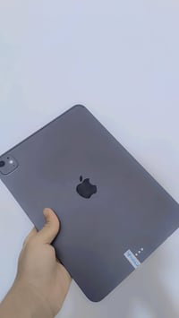 ايباد برو M5 • بطارية ٩٤٪ • ضمان الاماني