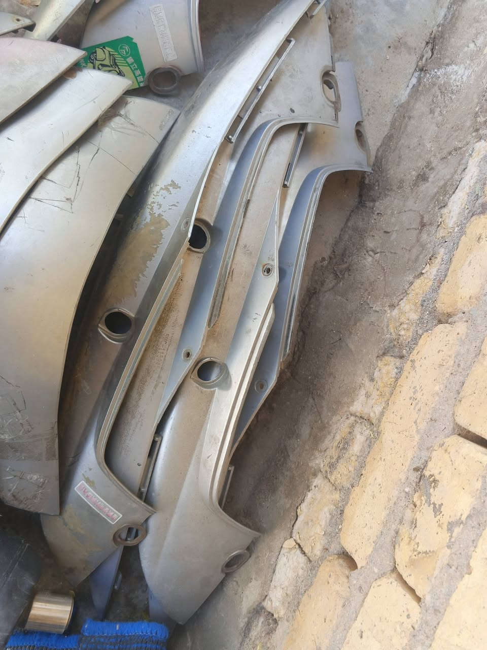 السلام عليكم قطع كفرات للبيع
واتساب ***********
