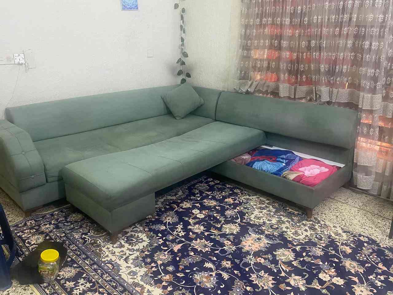 سرير • مخزن • ساحة مظفر
