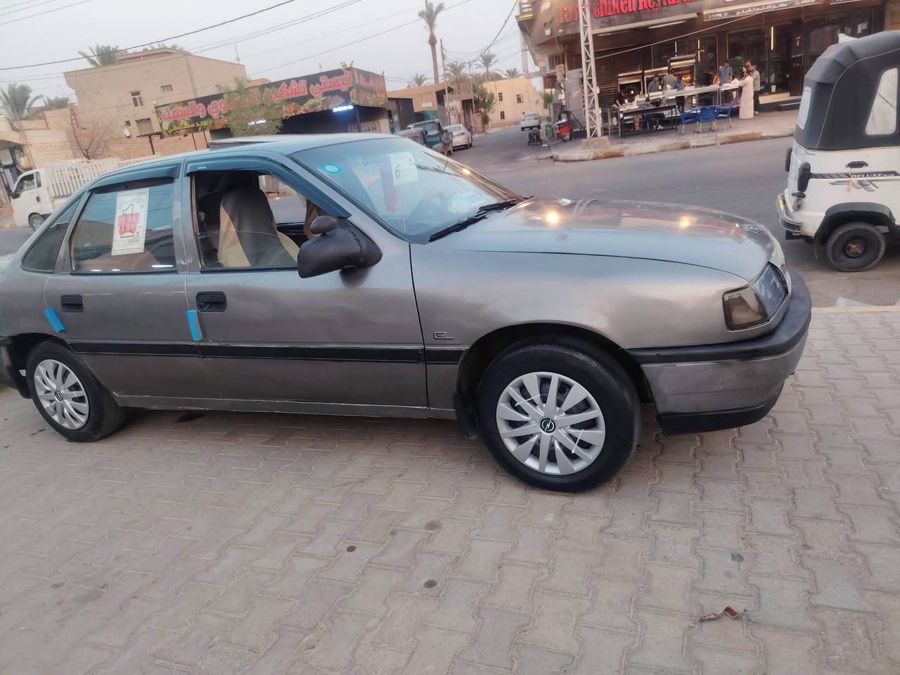 يالله سلام عليكم اوبل فكتره موديل 91 محرك 1800 المرغوب كير عادي محرك صدر جديد تخم تاير فتحه صقف سنويه 29 هزه جديده رقم انبار كهرباءت شغاله سعره قفل قفل 26 مكان هيت حي البكر رقم هاتف ***********
