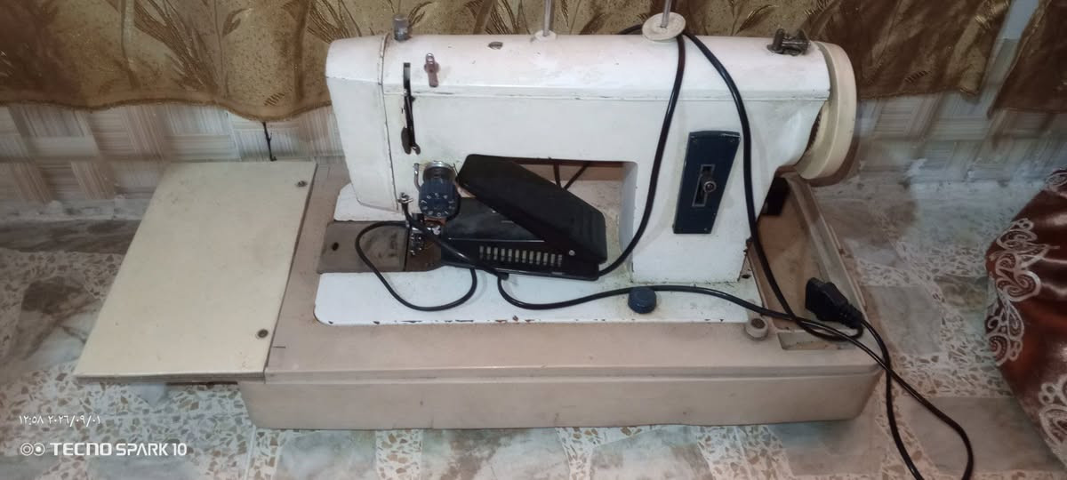 مكينة خياطه حي البكر سعر 50 وبيها مجال ***********
