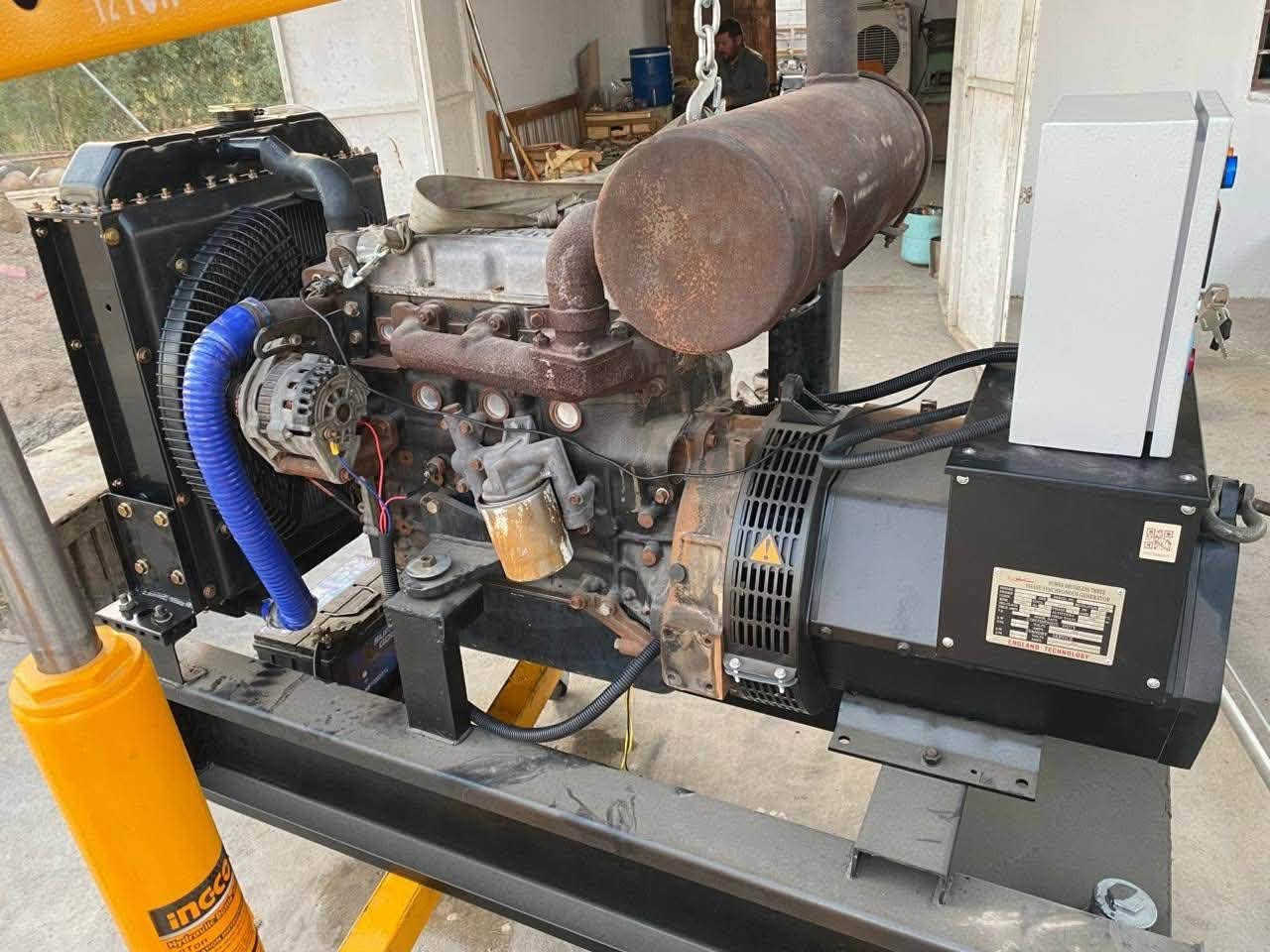 السلام عليكم 
تجهيز مولدات 
مولد دويز حلواني حاوية طبك نورل رفيع 
جديد داينمو ستامفورد 30Kv

مولد سامسونك حاوية طبك جديد داينمو 
ستامفورد 30Kv 
 العنوان ديالى دلي عباس 
للإستفسار الاتصال على الأرقام 
*********** واتساب 
***********
