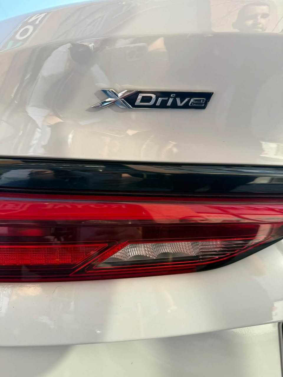 السلام عليكم
Bmw 228i  X drive  2022

محركها 2000 توين تيربو  
4 سلندر
بانوراما 
رادارات امامي خلفي 
نقطة عمياء 
حساسات ٣٦٠ درجه
تحديد مسار 
قيادة ذاتيه 
انارة محيطيه 
توقف ذاتي عند اقتراب اي جسم من السيارة
كشنات كهرباء 
تدفئه مقاعد اماميه 
ومواصفاتها الباقيه معروفه 

ماشيه 60  الف 
وارد امريكي ضربه خفيفه باب البصف السايق  موضح بل صور  برقم الشاصي 

سعرها ٢٠٠ ورقه وبيها مجال  

مكان السياره بغداد / حي الجامعه

***********
