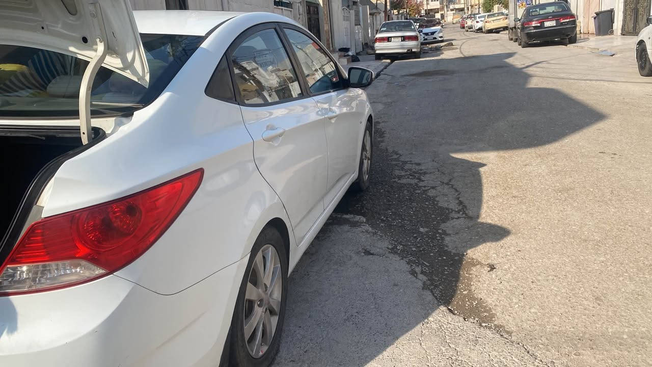 اكسنت فول • ٢٠١٢ • ابيض اربيل