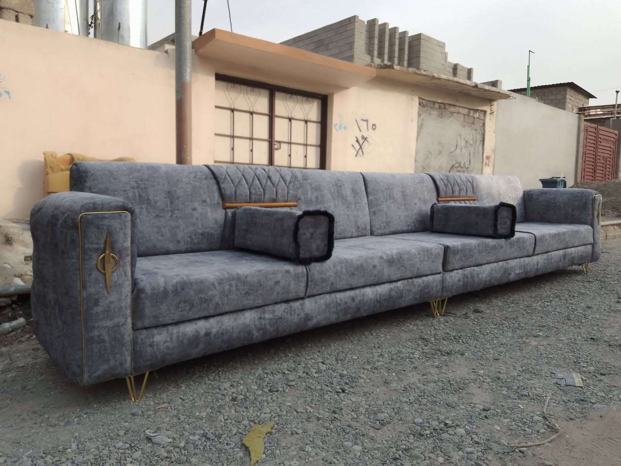 دوشمه ابو ايمن تحديث ديوان مستخدم وفصال جديد حسب الطلب العنوان حي العريبي  للاستفسار الاتصال على ***********

نص مكتوب في الصور:
- قبل الشغل
- بعد الشغل