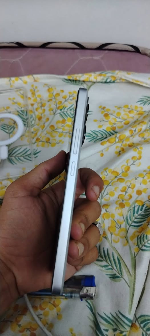 السلام عليكم بوكو x6pro 5g للبيع جهاز نضيف فقط طبع الكفر ممصلح ذاكره 512  للبيع ب330.000 وبي مجال مكاني ساحه عدن طوبجي
***********
السلام عليكم بوكو x6pro 5g للبيع جهاز نضيف فقط طبع الكفر ممصلح ذاكره 512  للبيع ب330.000 وبي مجال مكاني ساحه عدن طوبجي

