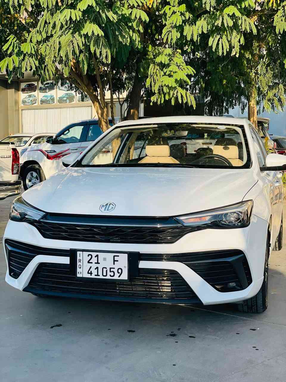 MG5 2025 شکڵ تازە
سەیارەکە هیچی پێوە نیە تەنیا شوختێکی بچوکی پێوەیە ئەونەی پەنجەیەکە لە چاملخی دواوە دیار نیە و زۆر جوانە سەیارەکە زەمانی شەریکەی ماوە و ٢٦ هەزار ڕۆشتوە تازە سێرڤسی بۆ کراوە ، سعری ١١٥ گڵاو مەجالێکی کەم.
***********

*********** كالار, السليمانية

