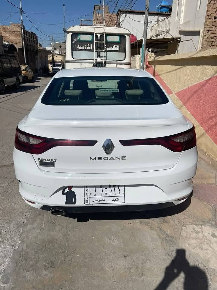 سيارة رينو ميكان موديل 20 خليجي مكفوله كفاله عامه  محرك وكير ياباني نيسان سيارة جديدة السعر ب ٩٥ وبيه مجال العنوان الديوانية المركز الاستفسار الاتصال على الرقم ***********
