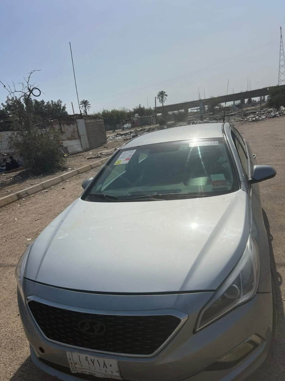السلام عليكم سوناتا موديل 15وارد أمريكي بيه بنيد مبدل وكلير بصفحه السائق عنوان بصره  عويسيان ***********
***********
السعر 107وبيه مجال
