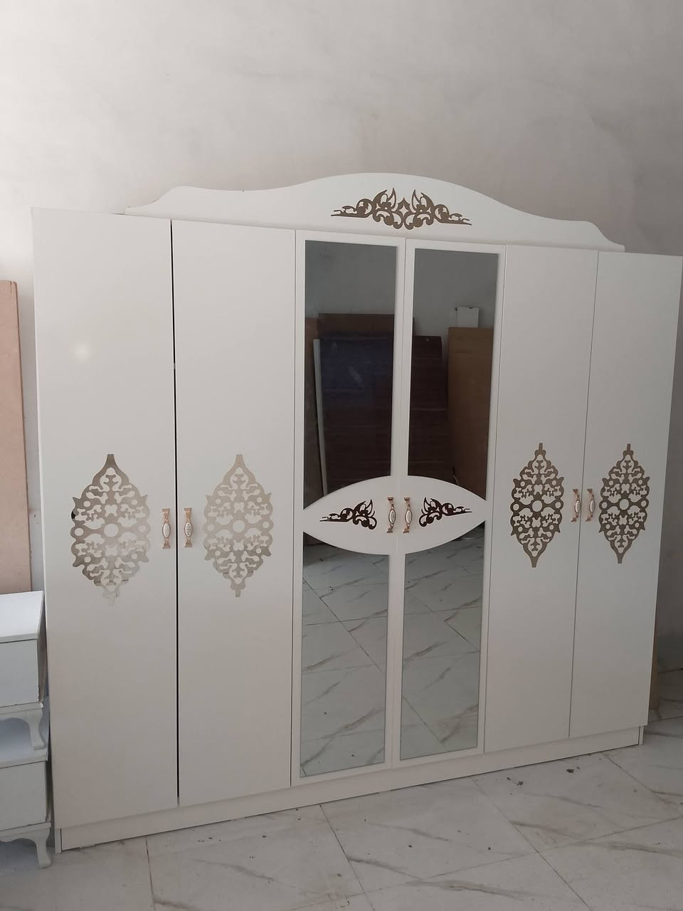 للبيع غرفه نوم تركي 5قطع أخو الجديد للاستفسار اتصل ***********
