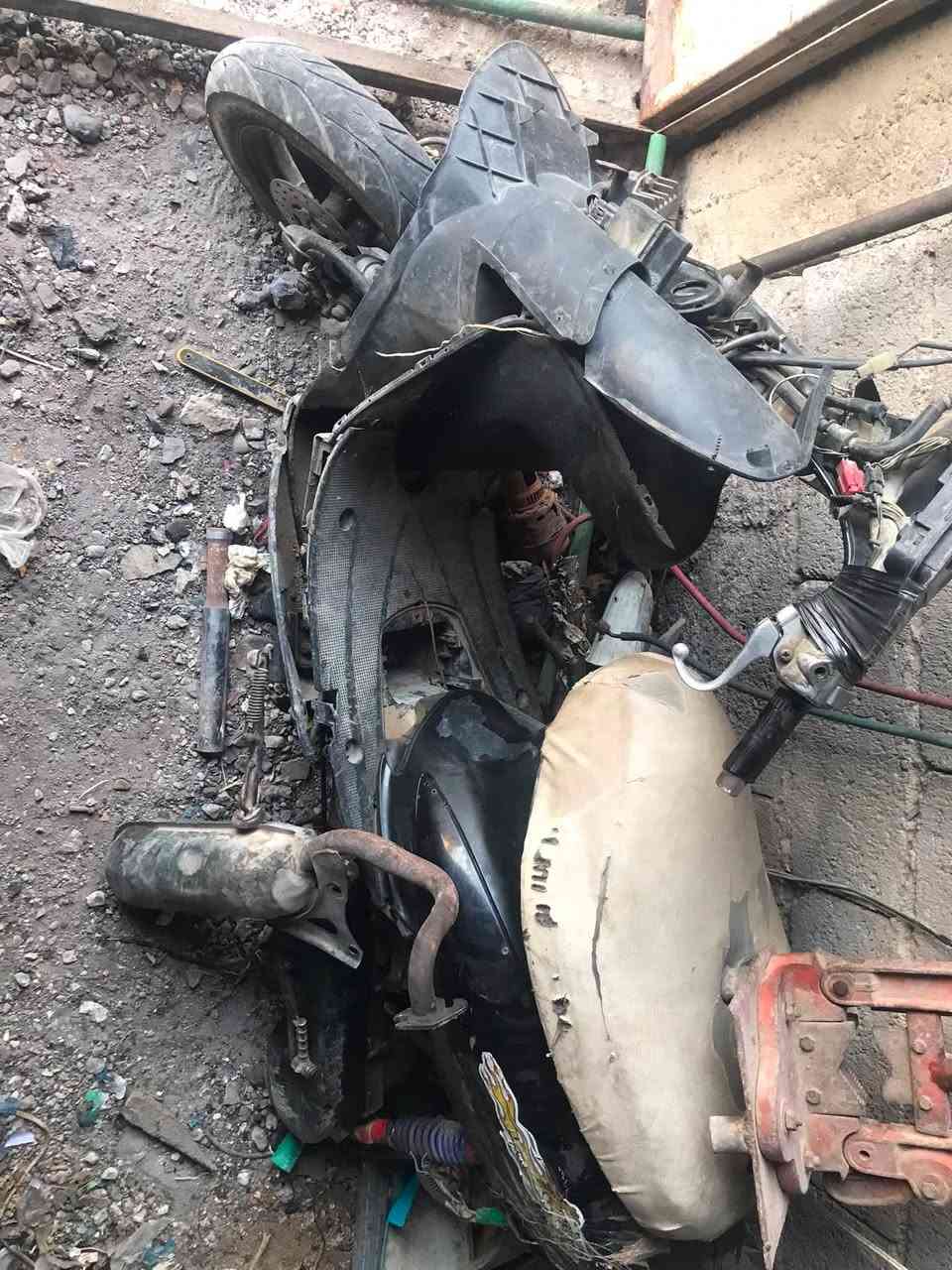 عصفوريه المكينه ما كايمه بس متروكه ابيع على هاذا الشكل الويل الخلفي موجود بدون تاير السعر 60 الف 

العنوان بغداد بوب الشام للاتصال ***********
