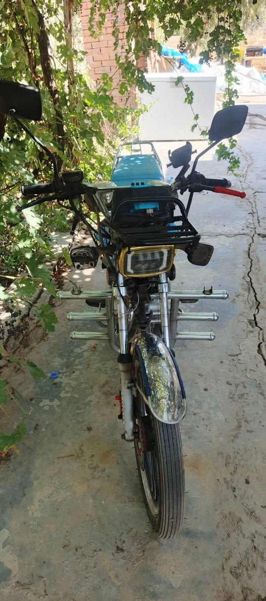 ساڤین مۆدیل23مکینەی کەپسە
هەتابڵیت بەقوەتە سعریش 480مەعمەلە 

لەجمجماڵم ***********
