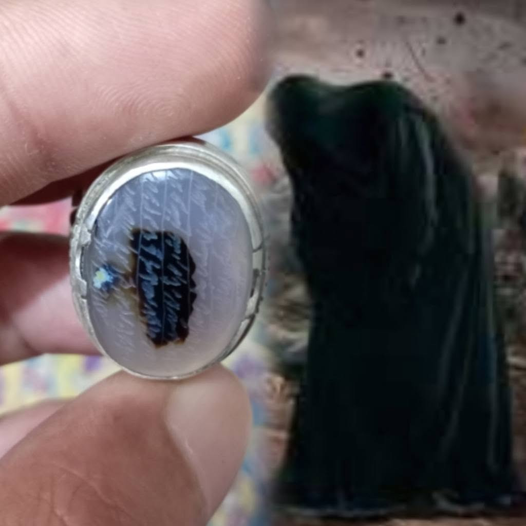 عقيق يماني شجري مصور رباني ذمه صياغة يدوية السعر على الخاص العنوان ناصرية يوجد توصيل لجميع المحافظات يوجد وتساب رقم الهاتف *********** ناصرية, ذي قار
