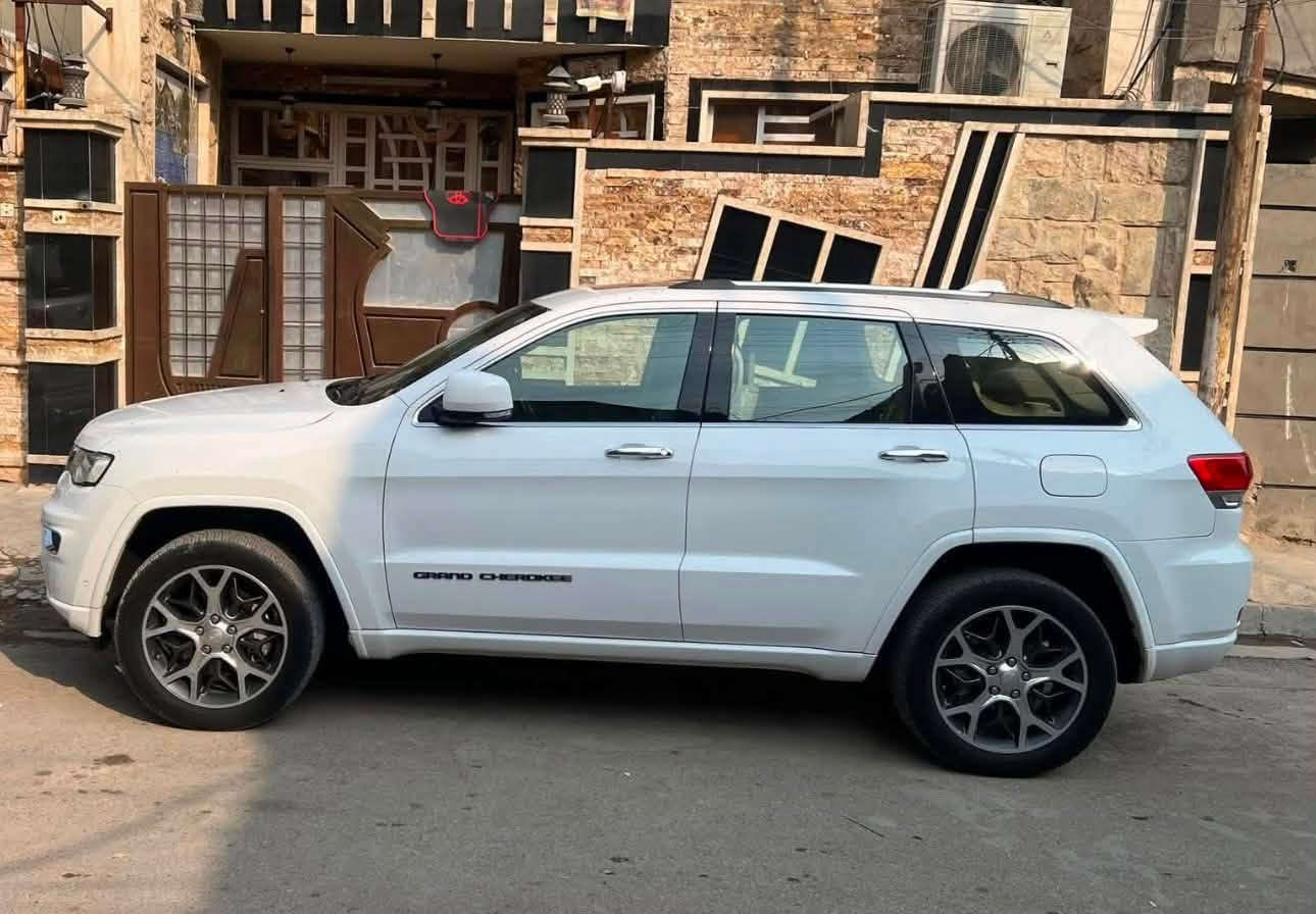 جيب لمتدد   خليجي 2019

رقم بغداد تحويمباشر .... فول مواصفات ،،  رادارت جانبيه نظام  النقطه العمياء.......نظام التوفف الذاتي  ..نظام اطفاء المحرك وتشغيله اوتو ،، حجم المحرك 3600  فور ويل 4/4 ماوس  ،،دبل سلايت بانوراما ،،تشغيل عن بعد .. شاشه جبيره ..شفتات ستيرن .. جنطه كهربائي شفط ...دبل كزوز خلفي ،، حساسات اماميه + خلفية ... سستم صوت 12 سماعة .. دمامي خلفي بلصندوك

اوتو بارك مساعد اصطفاف

قطعتين تبريد ثلج 

كشن خزن ميموري 3 وضعيات

مقاعد جلد اصليه  بيجي  

كهرباء (تدفئة+تبريد) 

كشن خلفية تدفئه

تدفئه بلاستيرن 

سيدي بلجكمجه  مع ريموتن تحكم بلشاشه 

مري  شفط 

مري قلاب ويه ال R

يدات ستيل اصل 

الداخل بيجي   

نظام_خرائط(نظام ملاحة)_Navigatio

كامرة خلفية دوارة اصلية

استيرن كهرباء +  تدفئة

فول تحكم استيرن (جهتين امامي + جهتين خلفي) 

ناقل حركة ٨ نمر

نظام سبورت s

نضام اقتصادي

مري _جانبي_تدفئة مرايا_جانبية_حساسة_للضباب_تعمل_

تلقائياً + اشارة بالمري 

لايت عدسة زينون يصعد وينزل ويه الستيرن 

كشافات

زراكات لايت  

هوك امامي

(مكفولة من الصبغ والتبديل) وكذلك گير ومحرك 

فقط بارد شي بسيط

ماشية 90الف كيلو حقيقي بيها سونار 

***********

مكانها بغداد الرصافة

السعر عل واتس او خاص
