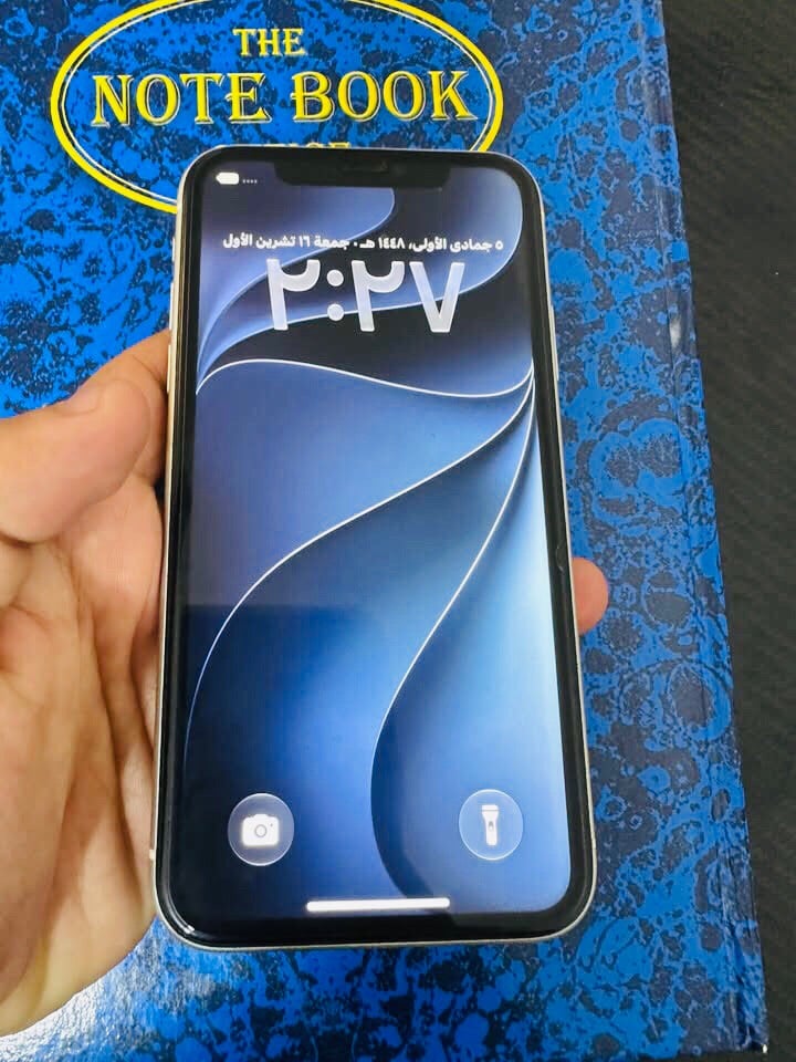 ايفون 11 ابيض • بطارية ٧٧ • مكفول
