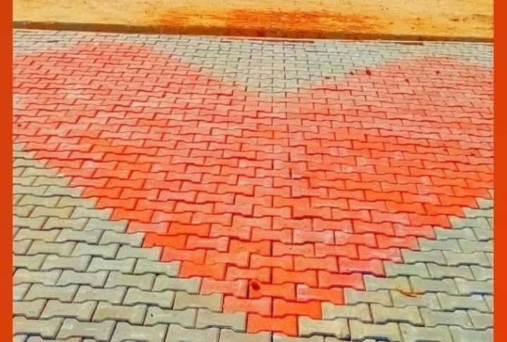 متوفر كادر عمل
نشتغل انواع الارصفه شوارع حدائق مدارس دوائر 
 ‏‪***********‬‏
