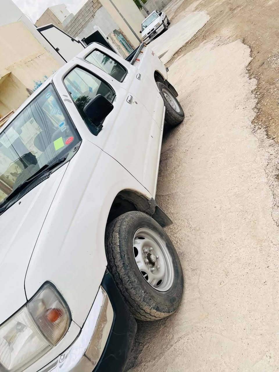 نیسان پیکاب مودیل2002تحویل اصلی بەشەرتی حاسیبەی بغداد لەگەڵە سعر87گەڵە مجال شوین کلار رزگاری ***********
