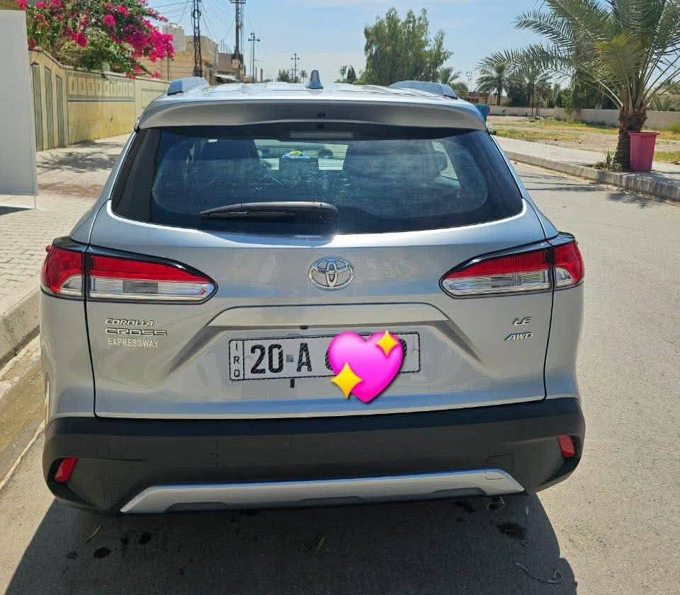 كورولا كروز • ٢٠٢٢ • ٨٤ الف كيلو