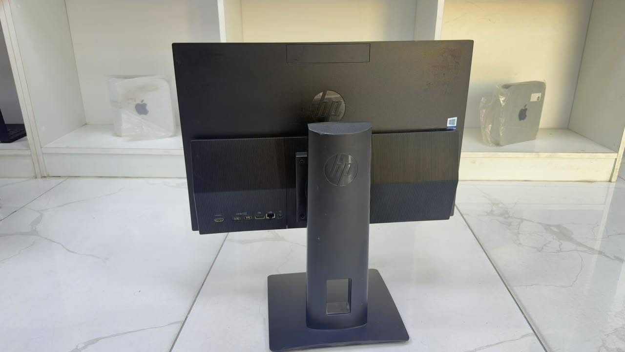 🔥 قوي، أنيق، ويتحمل أعتى المهام! 🔥
احصل على الجهاز التكاملي HP ProOne 600 G4 (All-in-One) بتصميم أسود مطفي (Matt) يجمع بين قوة الأداء ولمسة الفخامة المكتبية.
🎯 مثالي ومناسب تماماً لـ:
نقاط البيع (الكاشيرات) والسوبرماركت والأسواق التجارية.
العيادات الطبية، الصيدليات، والمراكز الصحية.
مكاتب الاستقبال (الريسبشن) والشركات لإضفاء مظهر عصري ومنظم.
💡 المواصفات الفنية:
المعالج: Intel Core i5 (الجيل الثامن) — أداء ممتاز وموثوق للعمل المكتبي والمهام اليومية.
الذاكرة العشوائية (RAM): سعة 8GB (قابل للزيادة والتطوير بسهولة).
التخزين: SSD بسعة 256GB — سرعة فائقة في التشغيل ونقل البيانات.
الشاشة: بحجم 22 بوصة تدعم اللمس الكامل لسهولة وسلاسة في الاستخدام.
المظهر: لون أسود مطفي فخم يناسب المكاتب والشركات والمنازل.
💰 السعر: 570 ألف دينار عراقي فقط
(السعر شامل القاعدة الأصلية + التوصيل)
📞 للطلب والاستفسار:
تواصل معنا عبر رسائل الصفحة مباشرة
أو عبر الواتساب: ***********
📍 موقعنا: بغداد — شارع الصناعة — مجمع الرياش — مكتب اليسر
