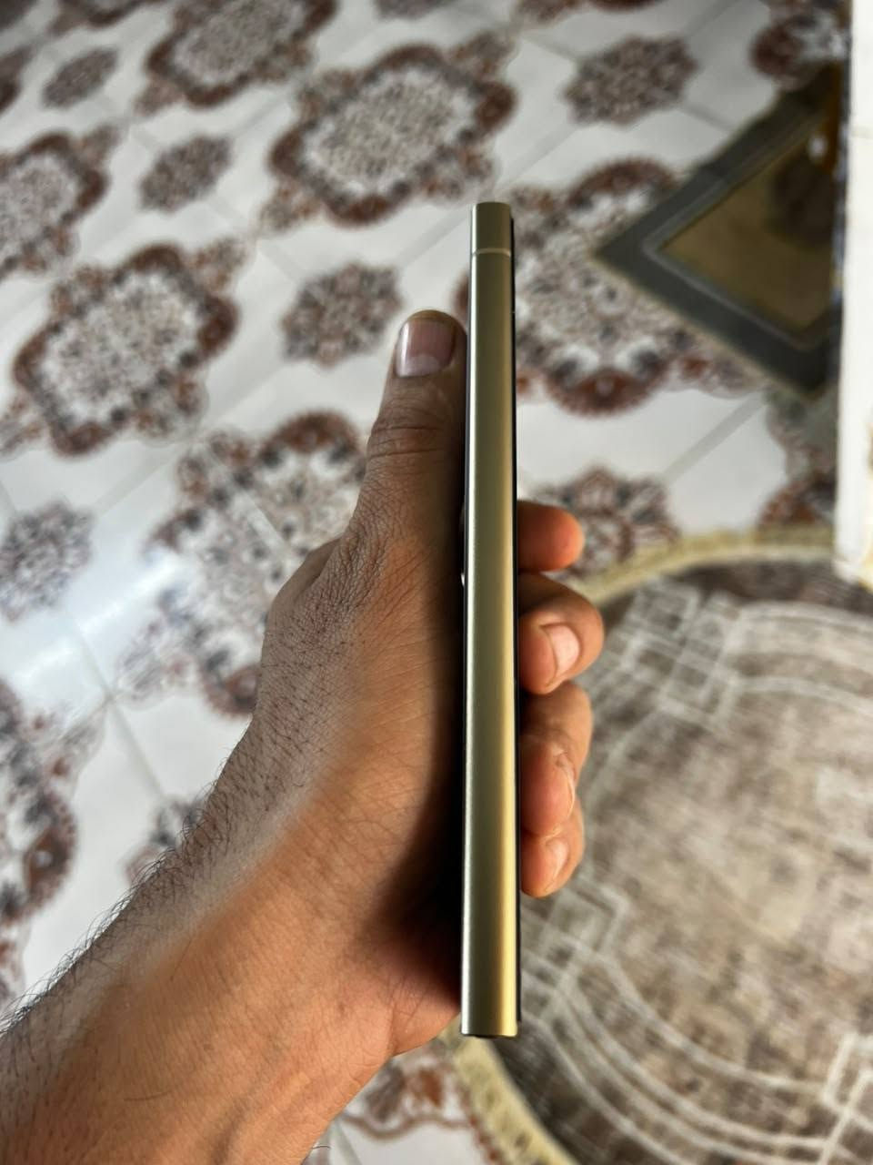 اس 24 • ٢٥٦ • شريحتين